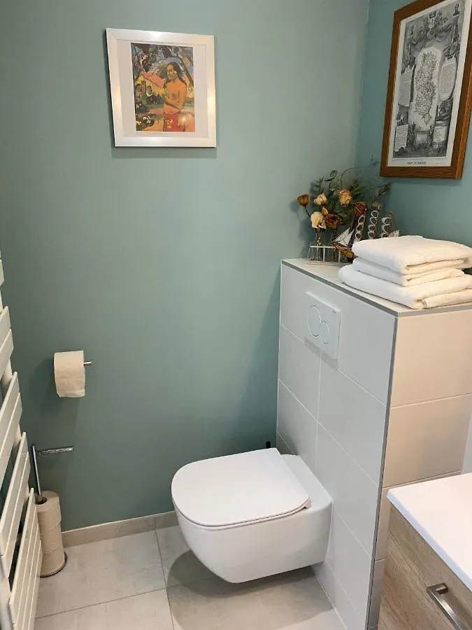 Les Cabanons Bed & Breakfast Dardilly